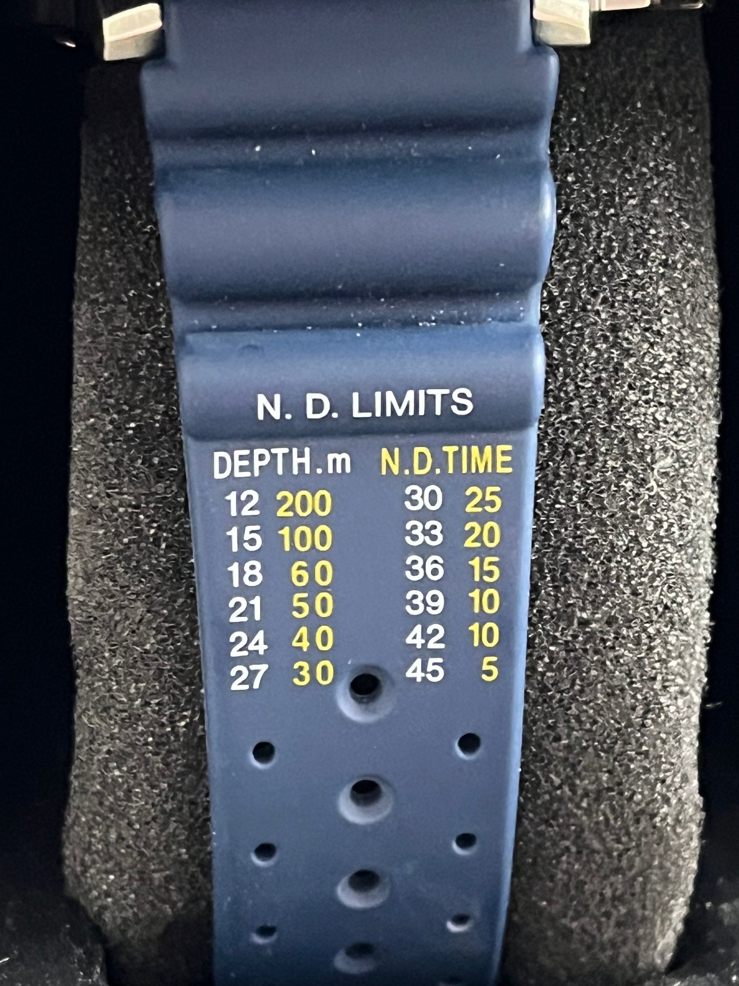 C39) Citizen Promaster Dive Eco-Drive Watch, 3-Hand Date, ISO Certified, Luminous Hands and Markers, Rotating Bezel