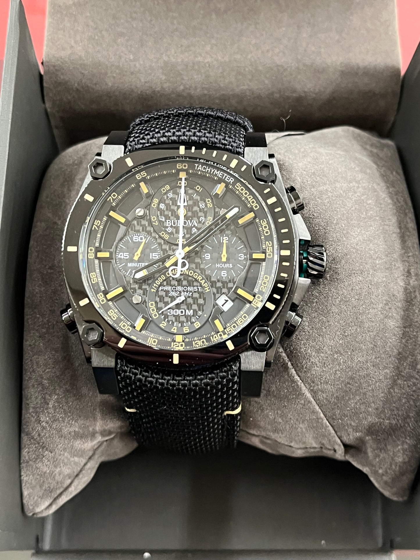 B35) BULOVA PRECISIONIST WATCH 98B318