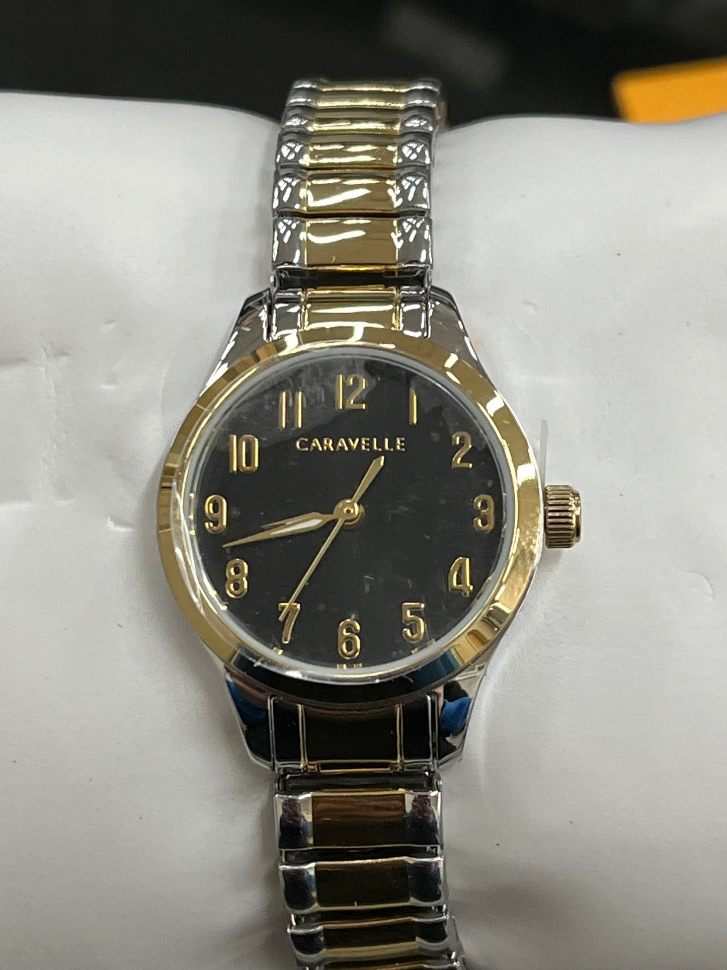 B39) Caravelle by Bulova Ladies' Traditional Quartz