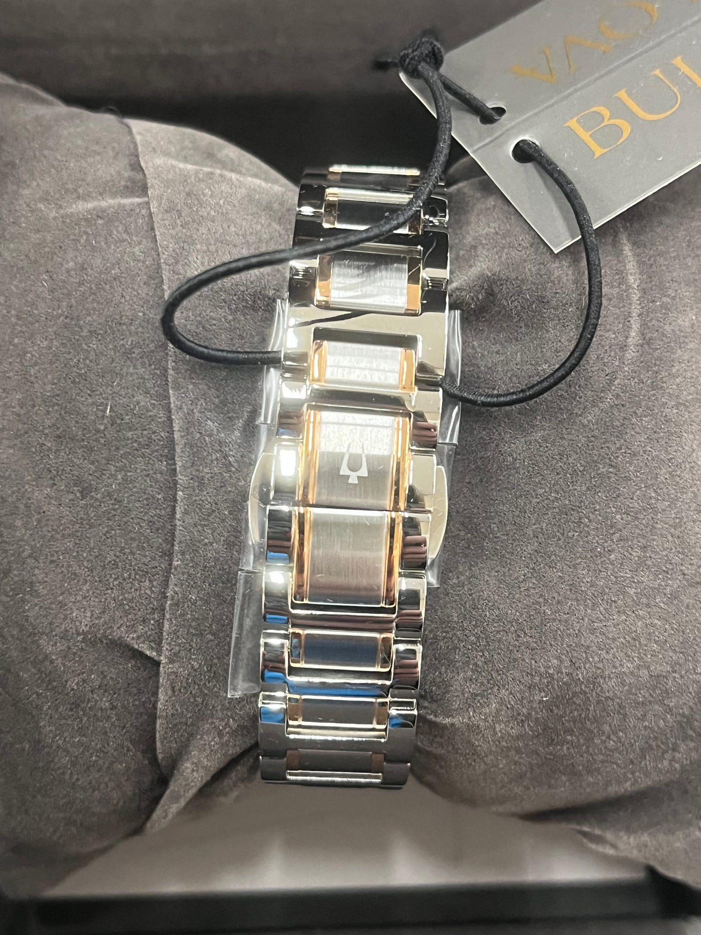 B11) Bulova Ladies Watch 98P187