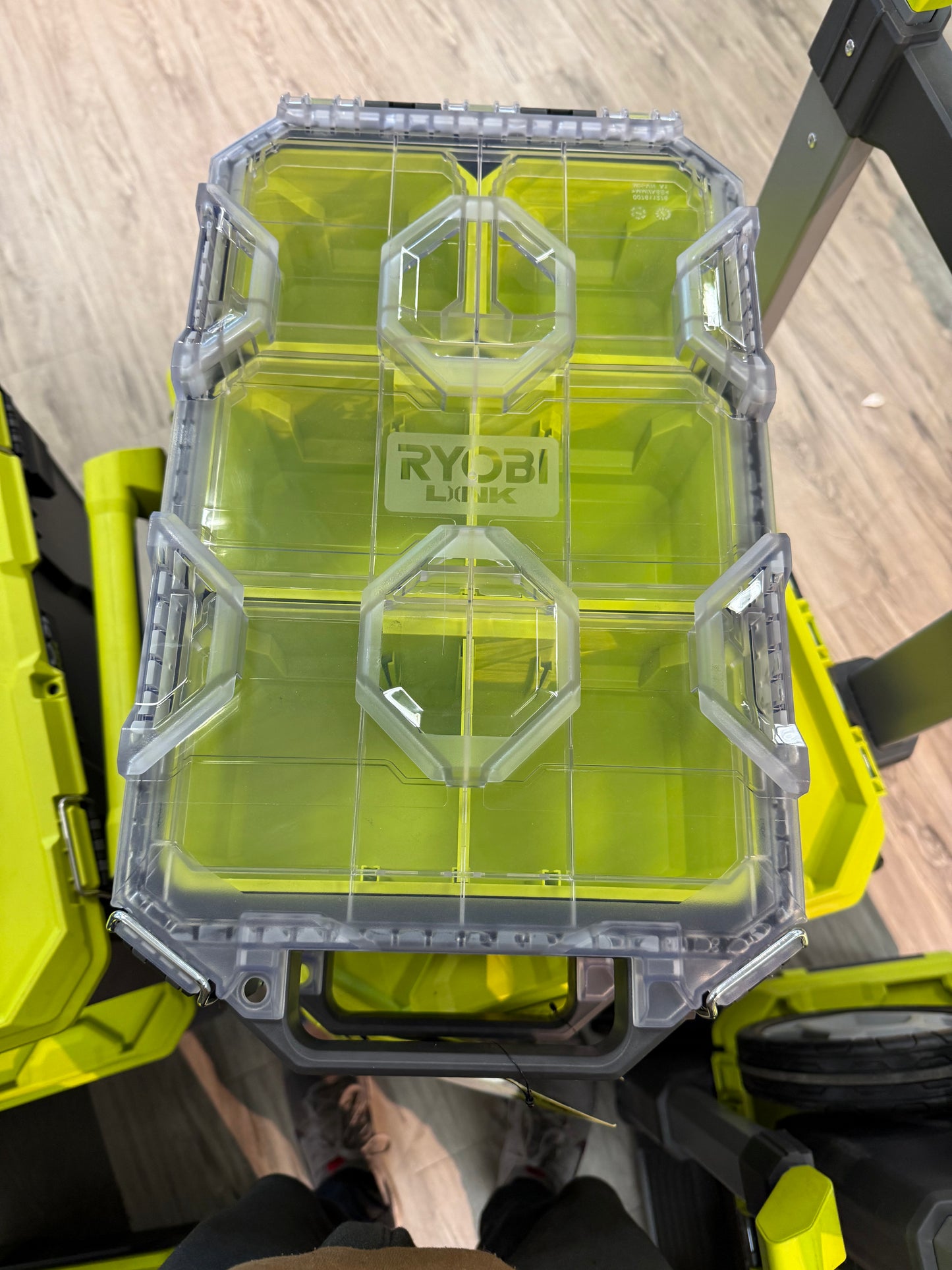 Link 6 compartment ryobi l
