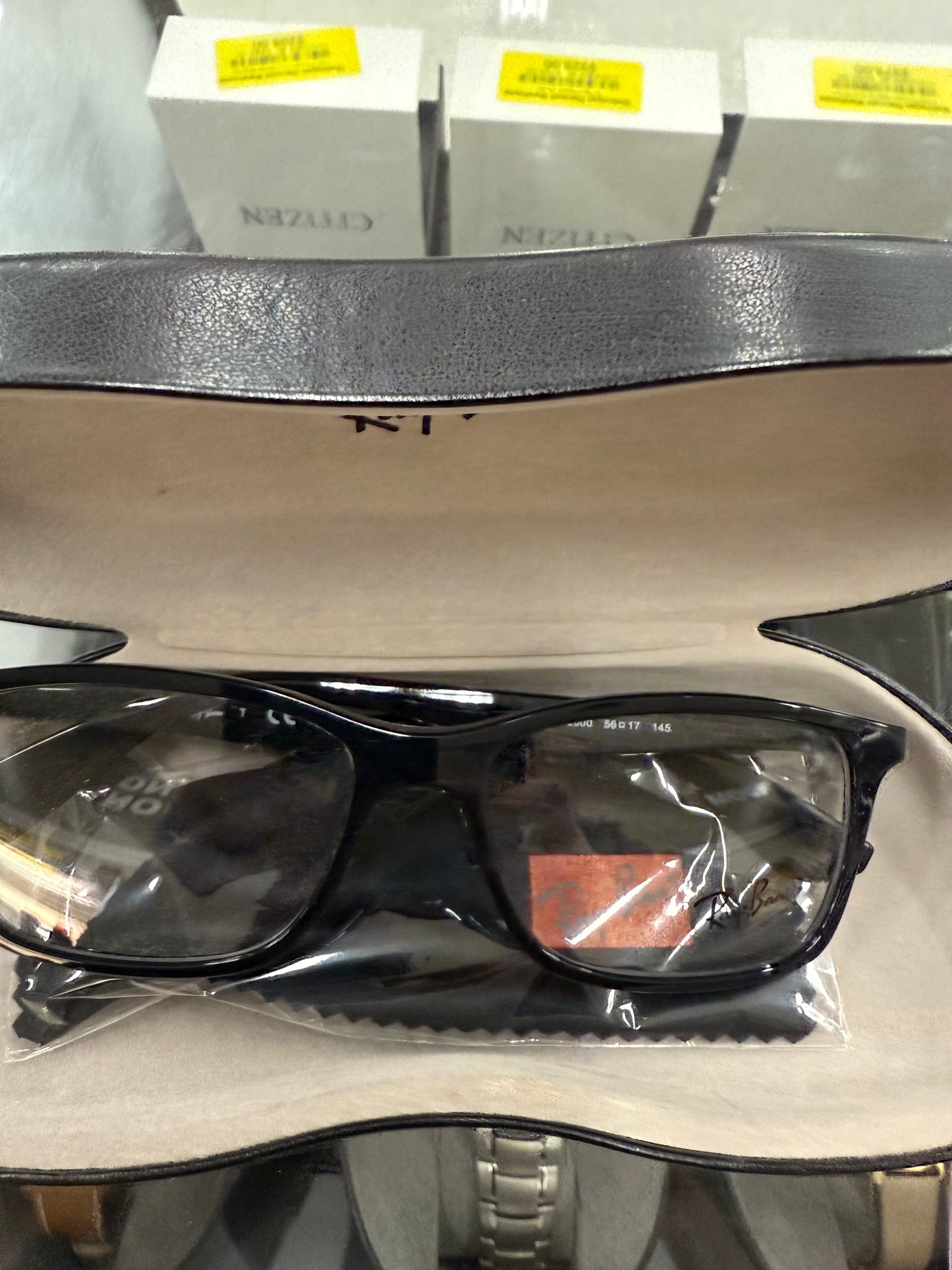 Ray-Ban rb7047 black