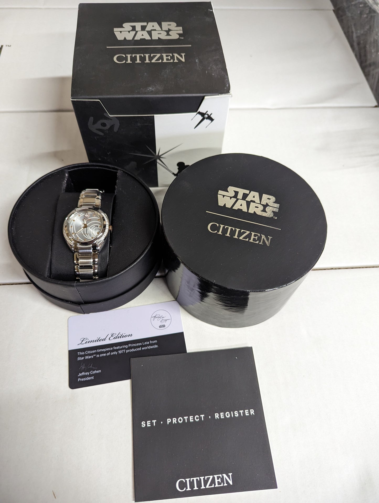 C10) Citizen Eco-Drive Star Wars Prncess Leia 32mm Women's Solar Powered Casual Watch with Diamonds - Silver