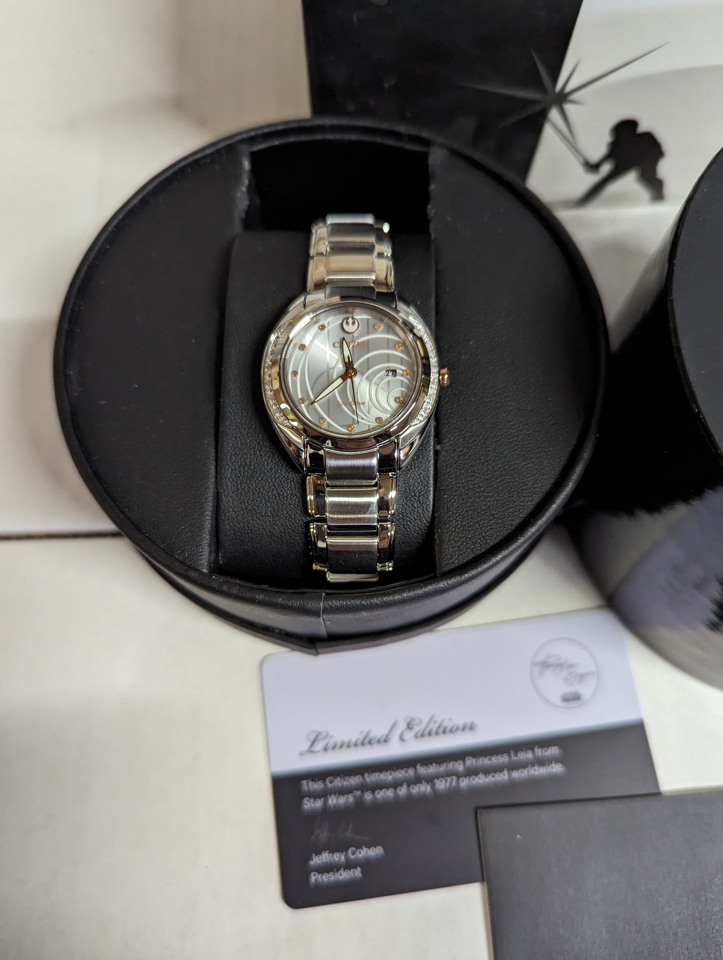 C10) Citizen Eco-Drive Star Wars Prncess Leia 32mm Women's Solar Powered Casual Watch with Diamonds - Silver
