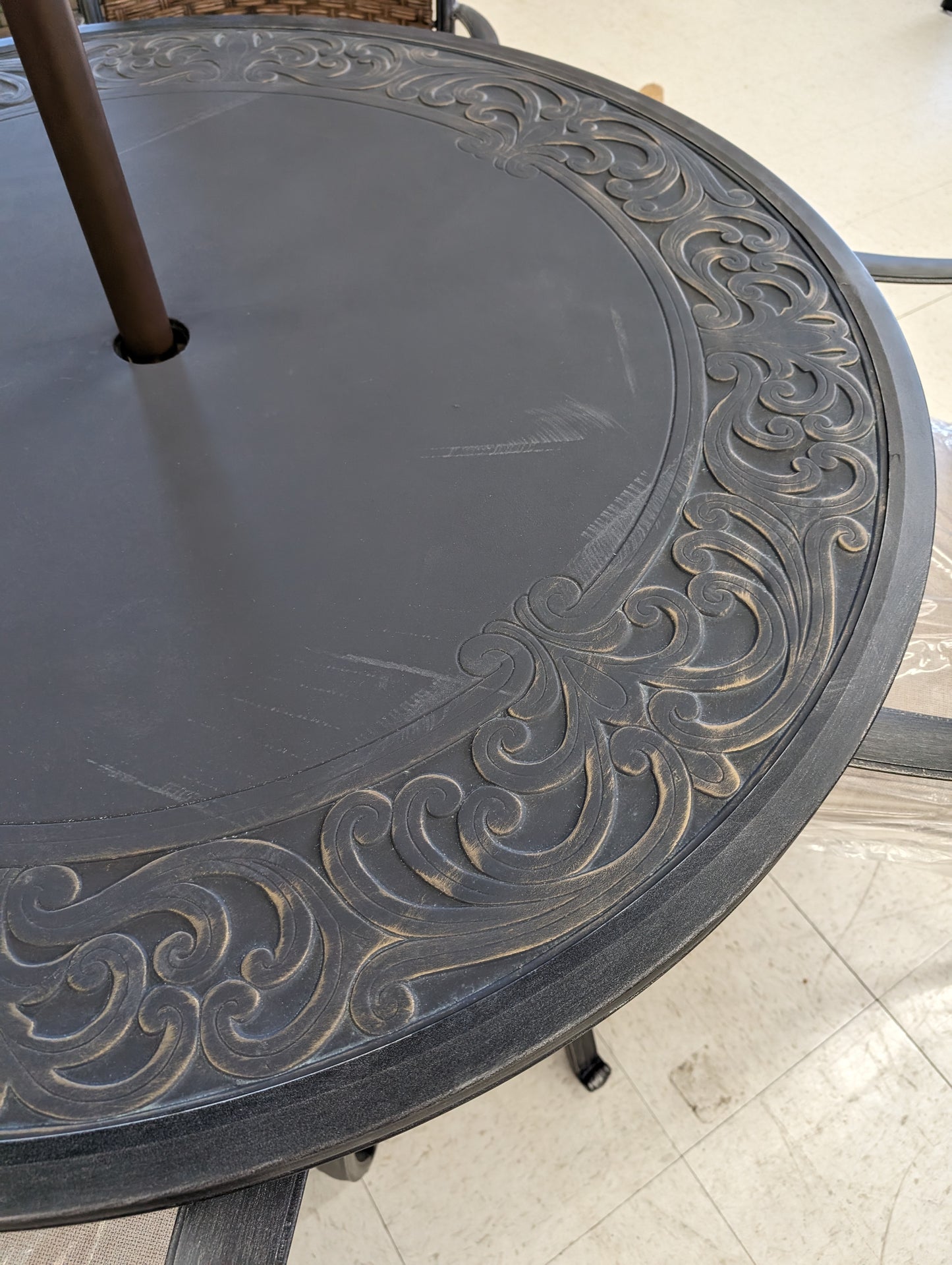 Wilshire Heights 5 PC Cast Aluminum Dining Set