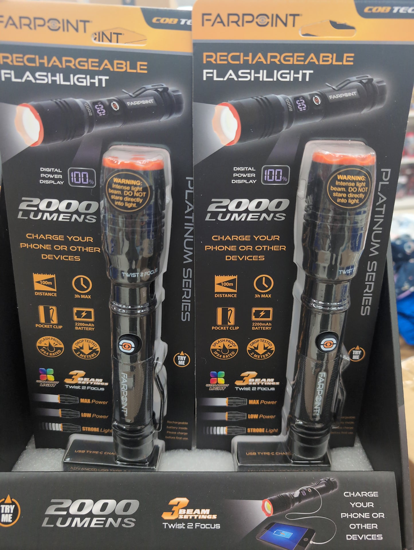 2000 Lumen Flashlight w Power Bank