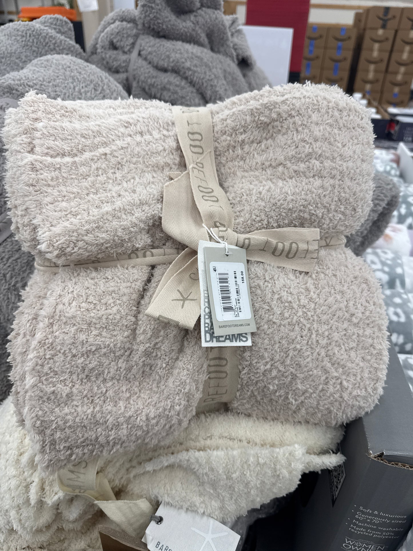 BFD THROW tan