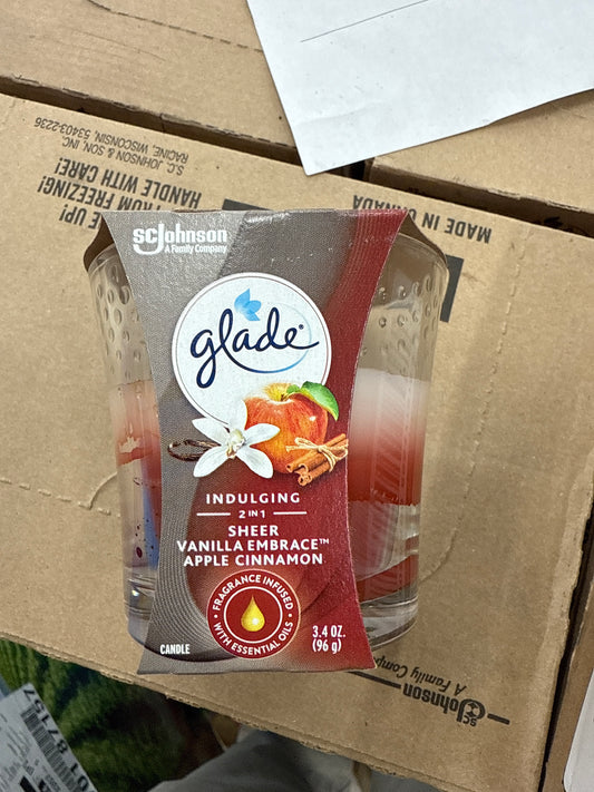 Glade Sheer Vanilla Apple Cinnamon Candle 3.4oz