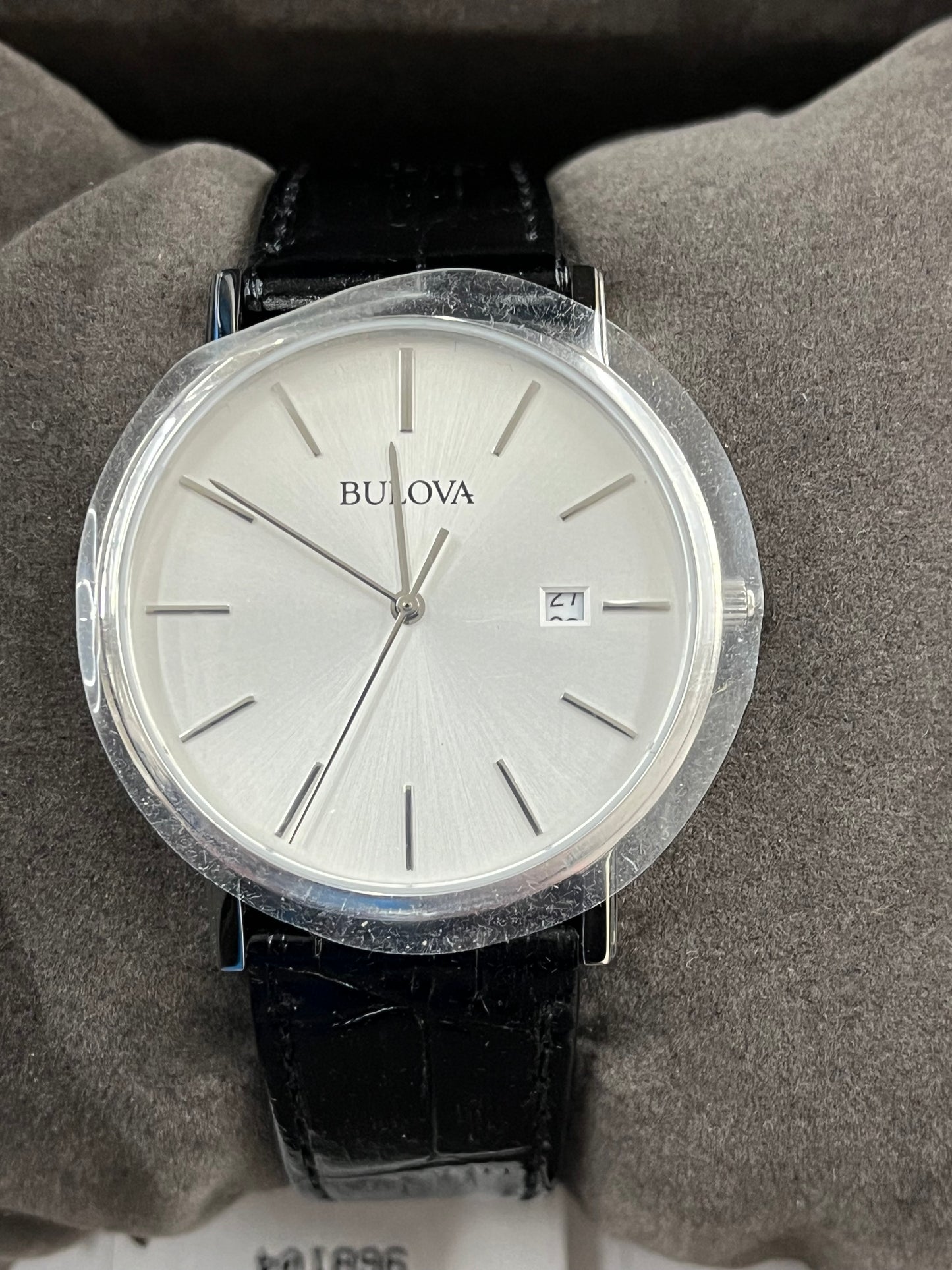 B19) Bulova Men's Classic 3-Hand Calendar Date Quartz Leather Strap Watch, Buckle, 37mm