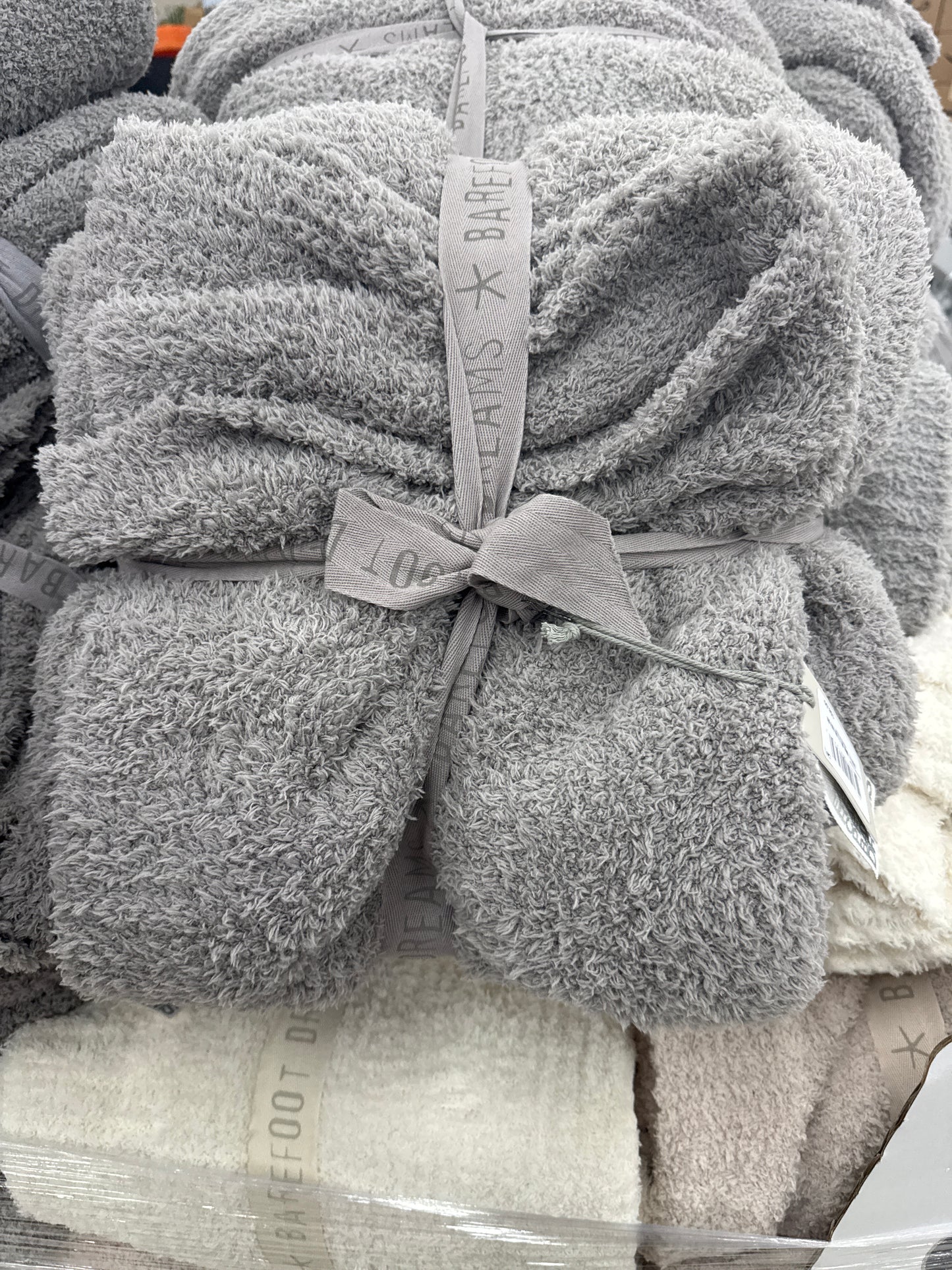 BFD THROW gray