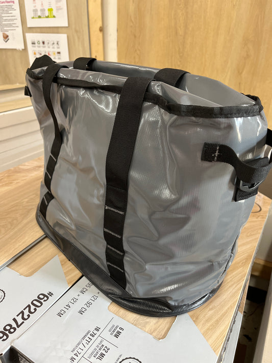 Soft side cooler bag - grey- lifestyle