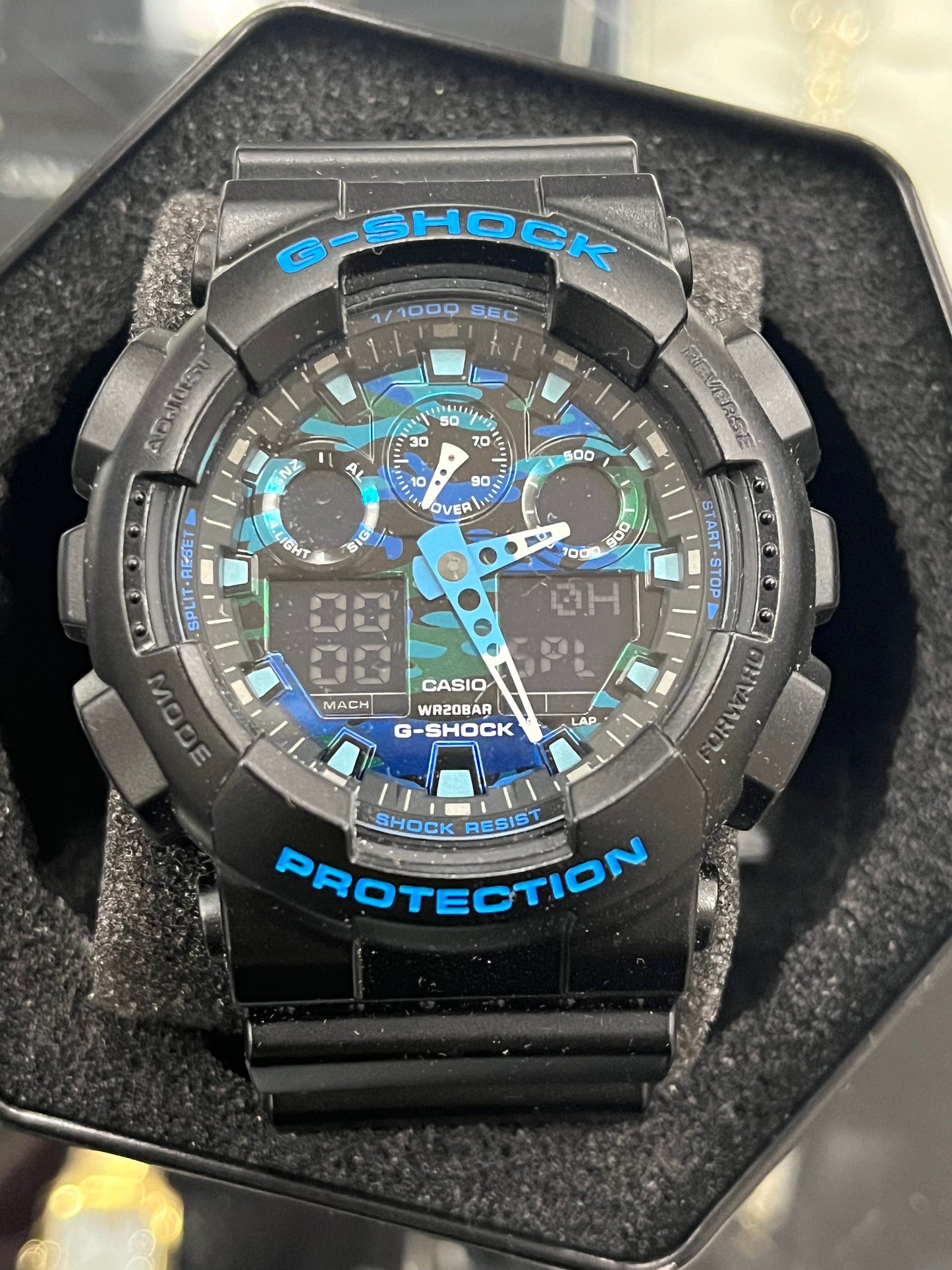 A10) Casio G-Shock Graphic Dial Resin Quartz Men's Watch GA100CB-1A