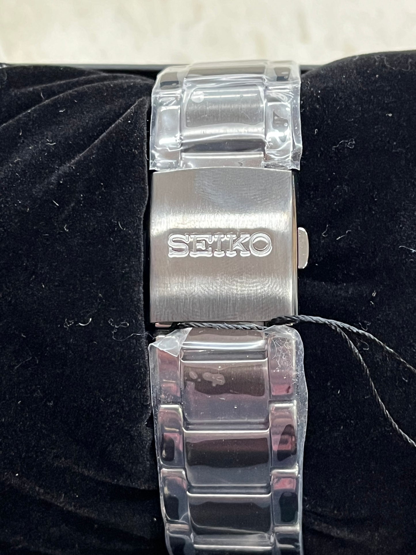 S32) Seiko SNKN43 Recraft Men's Automatic Watch