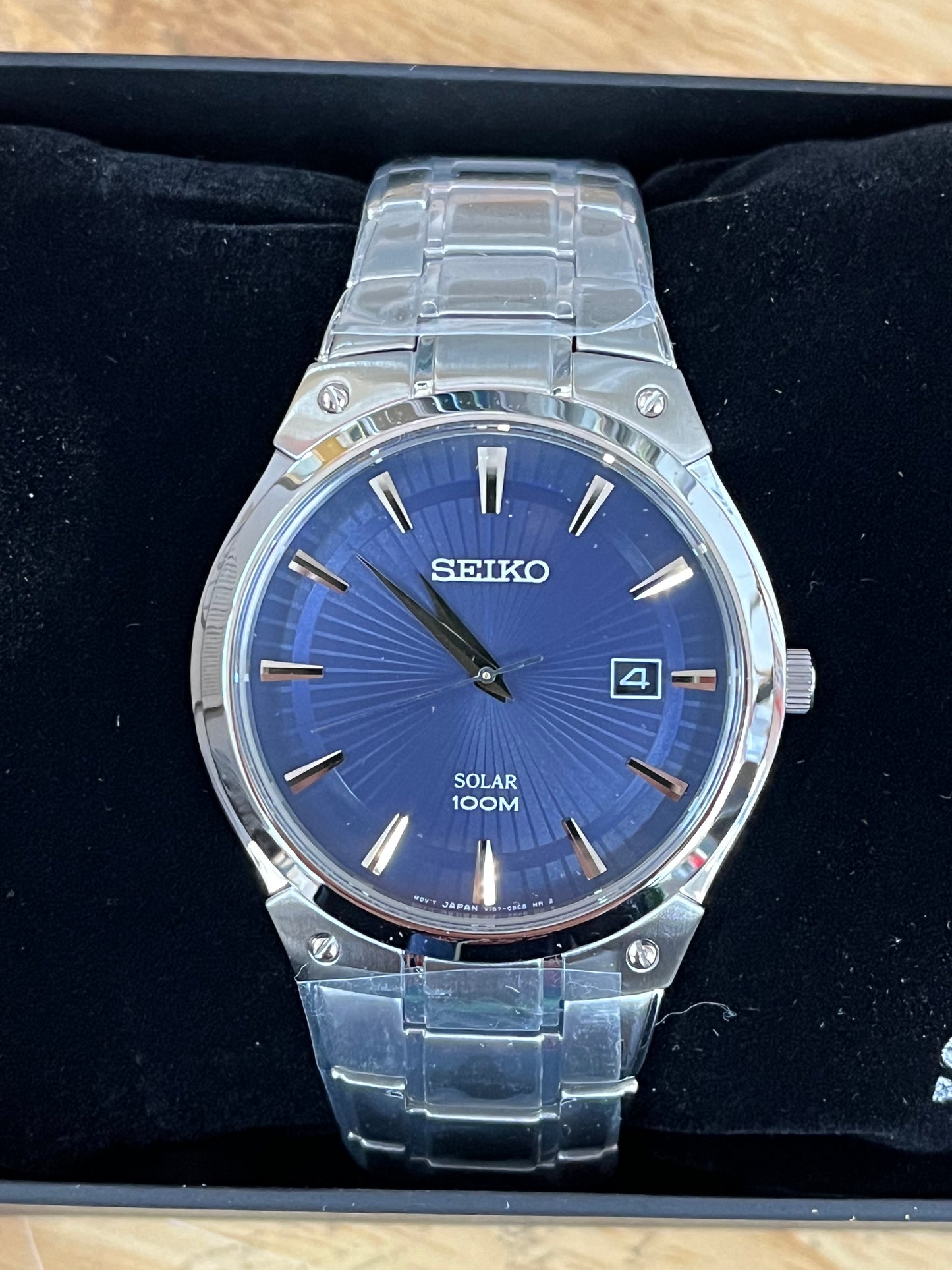 S38) Seiko Core Series Solar Watch with 41mm Stainless Steel Case and Bracelet #SNE323