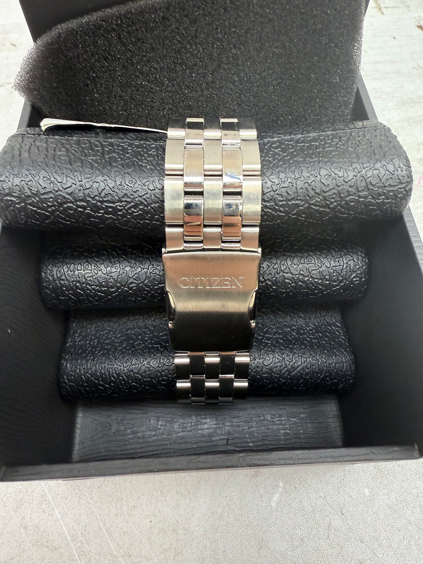 C108) Citizen Eco Drive Black Dial Stainless Steel Men's Watch
Item No. AT9010-52E